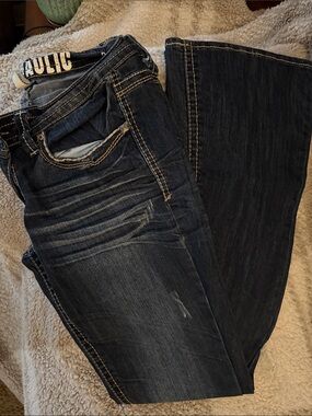 Hydraulic Junior’s  size 9/10 Dark Blue Bailey slim Boot Cut Jeans